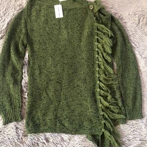 BRAND NEW cardigan sweater